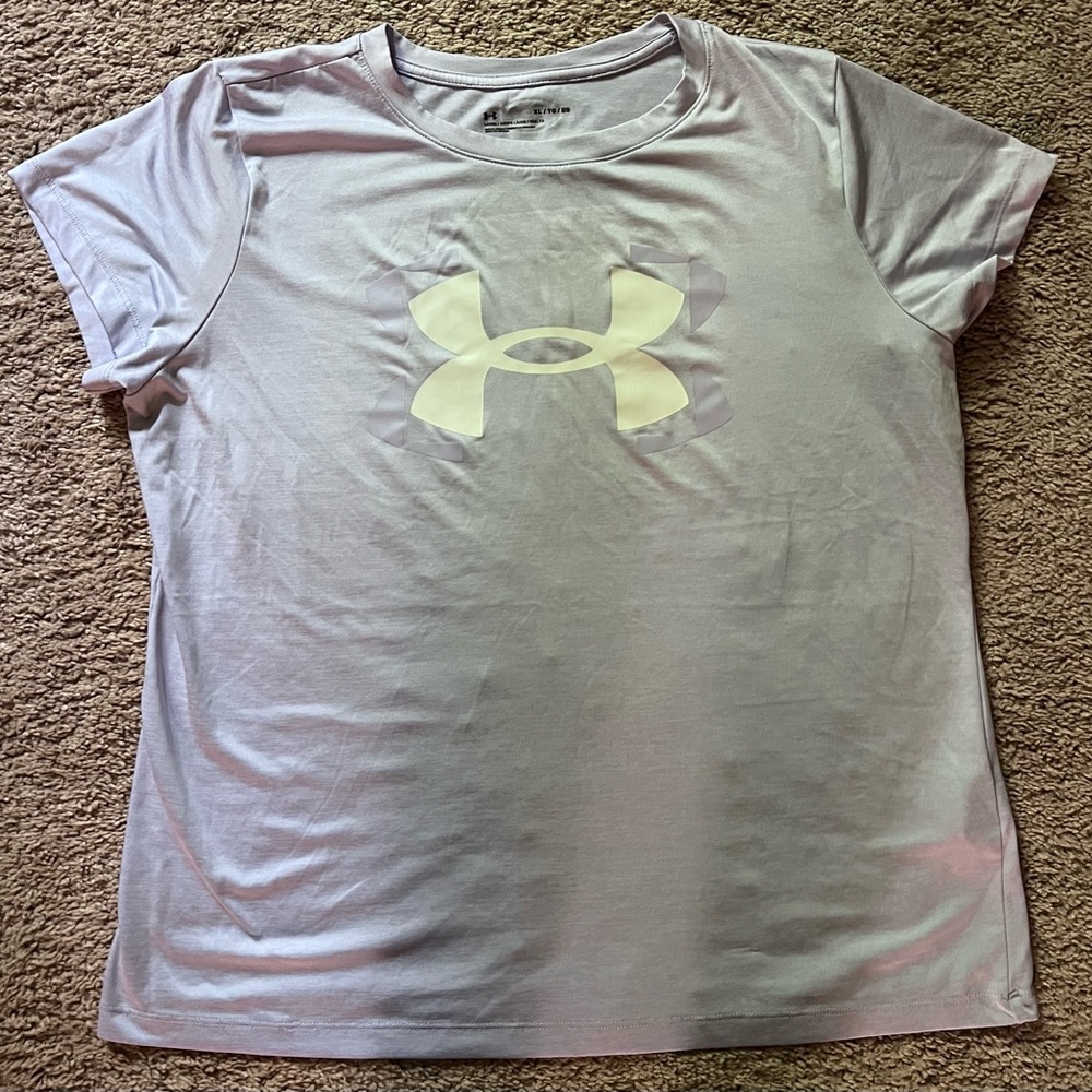 Under Armour Women's Light Purple Short Sleeve Tee